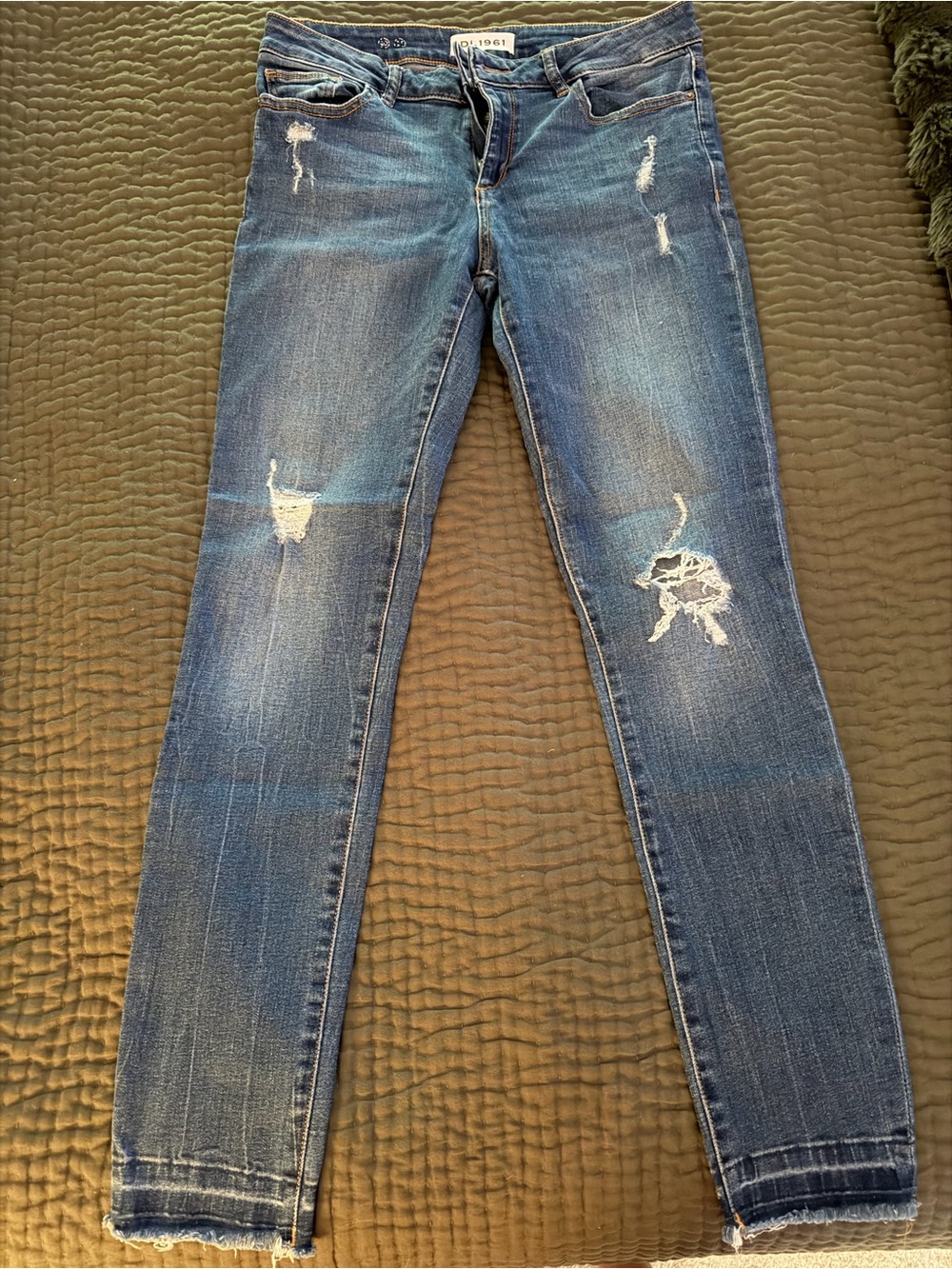 DL1961 Distressed Medium Blue Skinny Jeans